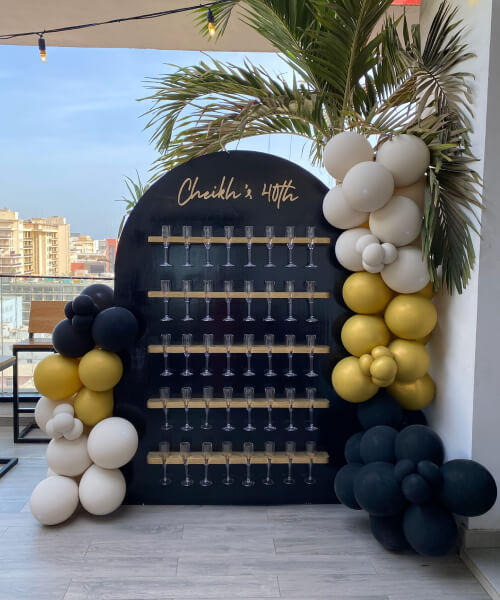 decoration anniversaire theme jaune et dore