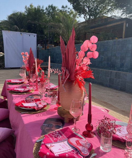 decoration pour demande de mariage theme rose